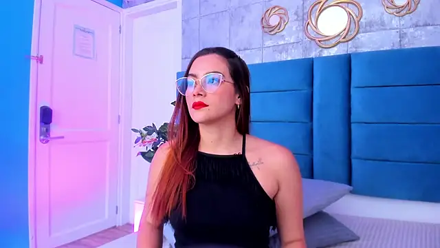 SaraAlvarezx online show from February 26, 2026, 4:33 am