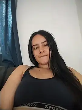 Zoe Raven11 online show from May 28, 2026, 1:52 pm