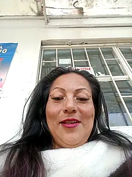 Snapshot of misshot_02 chatting on January 5, 2026, 5:27 pm misshot 02 online show from January 5, 2026, 5:27 pm