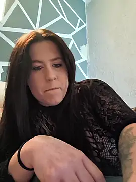 zara night01 online show from November 12, 2025, 10:37 am