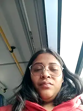 Luceroxxx7 online show from November 13, 2025, 12:37 pm