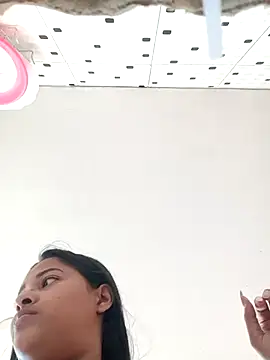 Luceroxxx7 online show from November 28, 2025, 5:15 pm