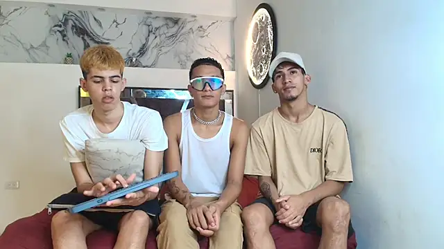 IMPERIO ROMANO online show from December 4, 2025, 7:22 pm