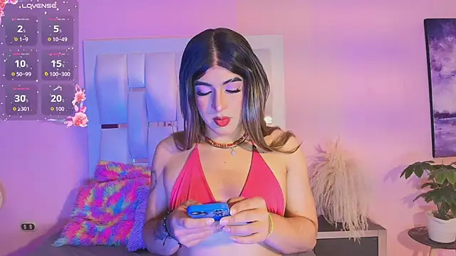 camii raux online show from January 7, 2026, 3:53 am