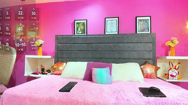 GabbyRain online show from November 24, 2025, 5:07 am