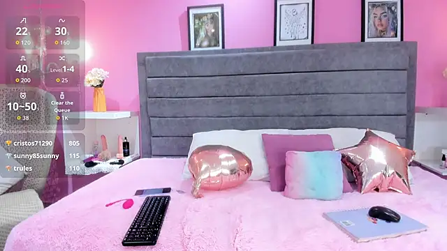 GabbyRain online show from December 1, 2025, 3:39 pm