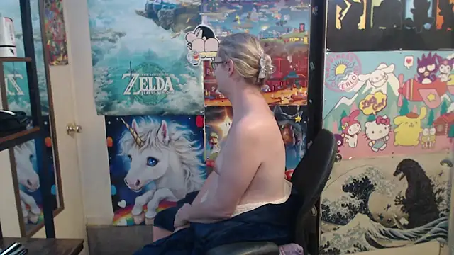 Savanah Banana  online show from January 9, 2026, 10:40 am