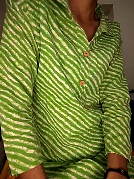 Isha kumari 69 online show from April 22, 2026, 9:01 am