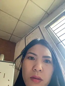 Beolulu online show from November 14, 2025, 2:32 am