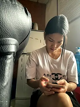 Beolulu online show from November 18, 2025, 2:39 am