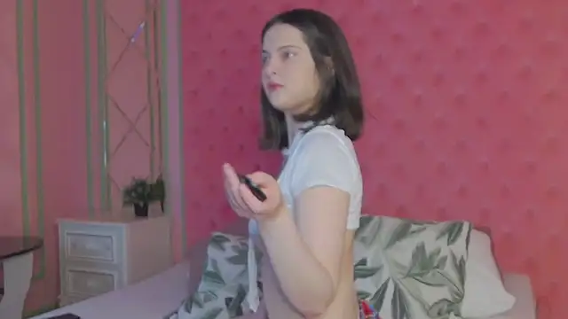 Ruby de Cherry online show from June 15, 2026, 12:51 pm