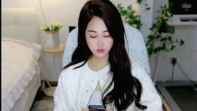 tutumissy online show from December 2, 2025, 6:30 am