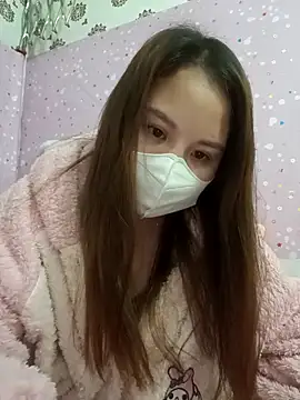 linh-xinh18 online show from November 20, 2025, 6:07 pm