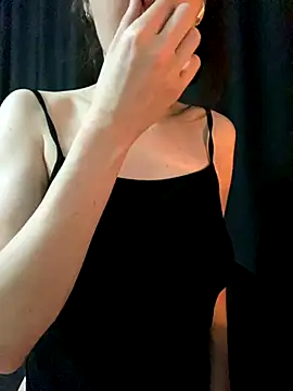 shrie beverly00 online show from December 1, 2025, 3:55 am