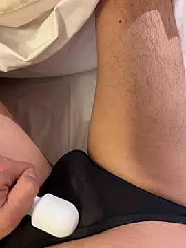 Snapshot of DX-tarotaron chatting on April 1, 2026, 2:25 pm DX-tarotaron online show from April 1, 2026, 2:25 pm