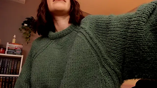 BaeBlossom online show from December 1, 2025, 4:12 pm