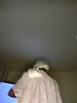 SITHANDRAH online show from December 3, 2025, 11:52 am