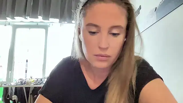 Ameli8 online show from November 7, 2025, 12:49 pm