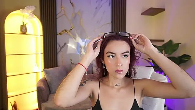 TessaaFox online show from March 6, 2026, 11:39 am