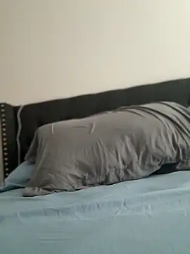 mixedswanger online show from November 5, 2025, 5:24 pm