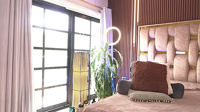 alicia xoxo online show from November 29, 2025, 3:48 pm