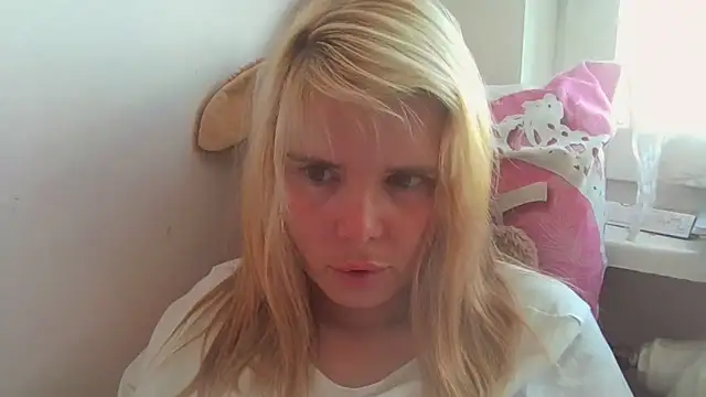 HornyElena online show from June 8, 2026, 3:34 pm