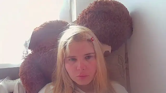 HornyElena online show from June 19, 2026, 8:29 am