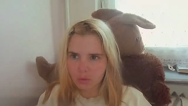 HornyElena online show from June 21, 2026, 3:14 pm