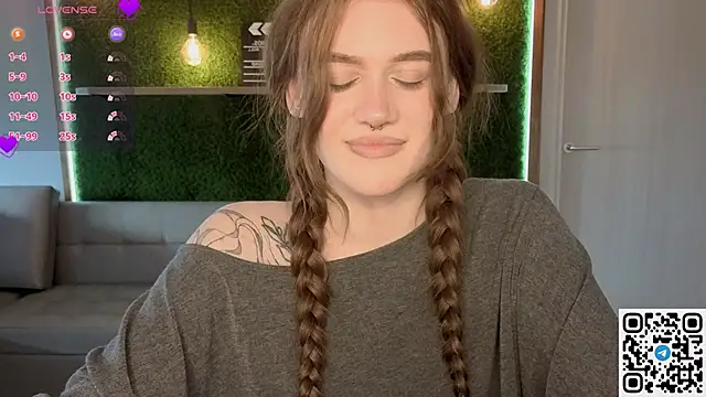 eshleeygreen online show from April 17, 2026, 12:52 pm