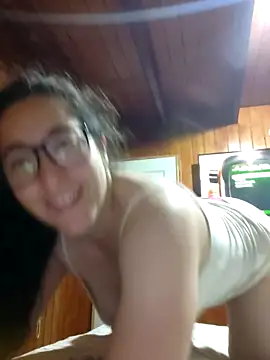  sweetdelight  online show from March 11, 2026, 3:01 am