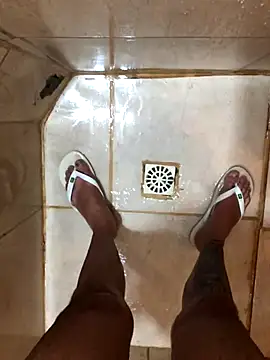 Luan1267 online show from November 14, 2025, 5:11 pm