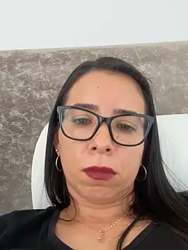 Vicky ro online show from November 13, 2025, 6:07 pm