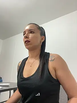 Vicky ro online show from November 21, 2025, 10:52 pm