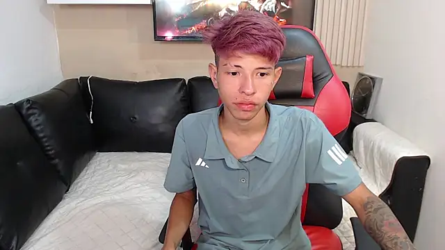 Tessachains 2  online show from November 17, 2025, 2:28 am