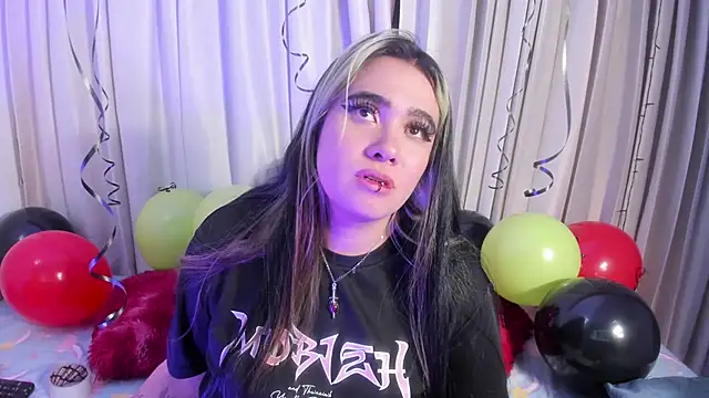 Lilith Zenith  online show from March 6, 2026, 4:09 am