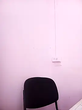 keilaJhonsom1 online show from November 13, 2025, 4:17 pm