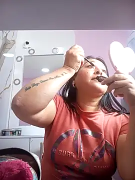 keilaJhonsom1 online show from November 29, 2025, 4:32 pm