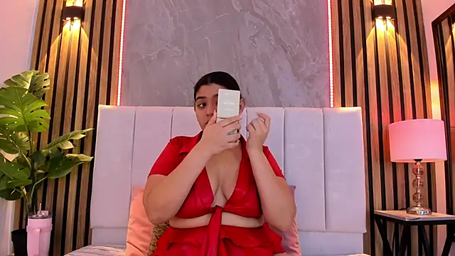 Carlotta de velour online show from March 29, 2026, 3:17 am