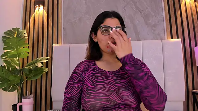 Snapshot of Carlotta_de_velour chatting on May 22, 2026, 3:02 am Carlotta de velour online show from May 22, 2026, 3:02 am