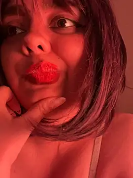 candicewest  online show from July 29, 2026, 5:44 pm