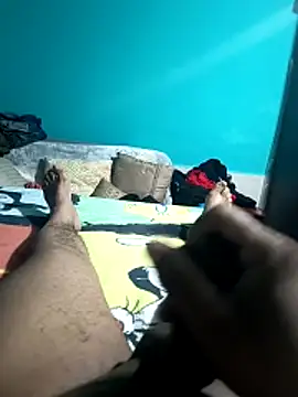 Loquillopajero online show from February 16, 2026, 12:23 pm