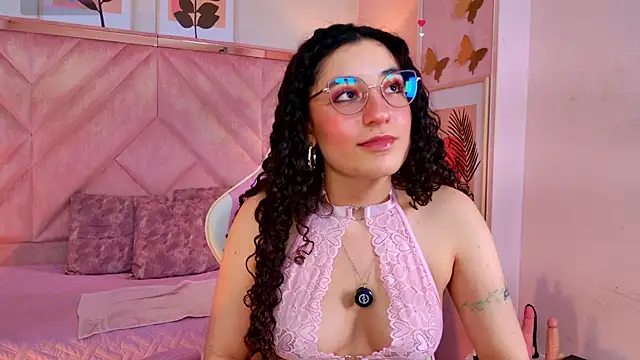 DemiJones  online show from April 11, 2026, 5:12 am