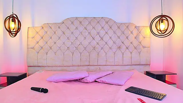 Chloejonson online show from November 24, 2025, 3:28 am