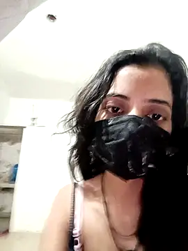 Hot komall online show from February 27, 2026, 1:27 am