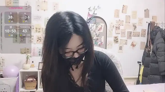 Snapshot of Ga2e-888 chatting on January 17, 2026, 12:32 pm Ga2e-888 online show from January 17, 2026, 12:32 pm