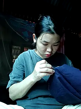 Mabel-122 online show from December 3, 2025, 3:03 am