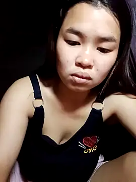 Mabel-122 online show from December 4, 2025, 1:42 pm