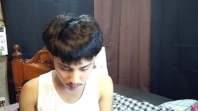 Snapshot of Urloverhardcock chatting on July 3, 2026, 6:14 pm Urloverhardcock online show from July 3, 2026, 6:14 pm