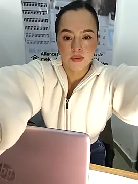 ALEJA  22 online show from April 22, 2026, 12:07 pm