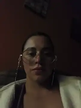 Snapshot of ALEJA__22 chatting on July 5, 2026, 6:31 am ALEJA 22 online show from July 5, 2026, 6:31 am